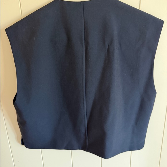Zara Navy Button-Front Sleeveless Crop Top - Picture 3 of 3